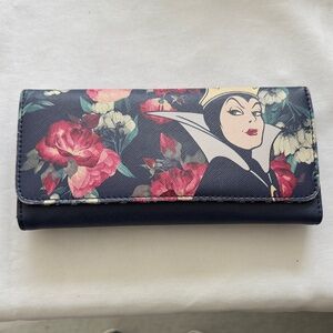 Disney Loungefly wallet -Evil Queen Floral Women's Wallet